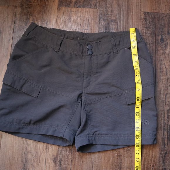 The North Face Shorts Women 10 Dark Gray Outdoor Hiking Camping - Picture 14 of 15